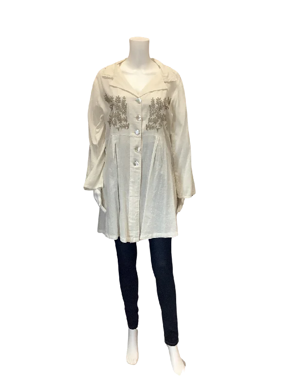 Paper Lace Women's Peasant Blouse Cream Button Up Size: XL Short Sleeve Blouse