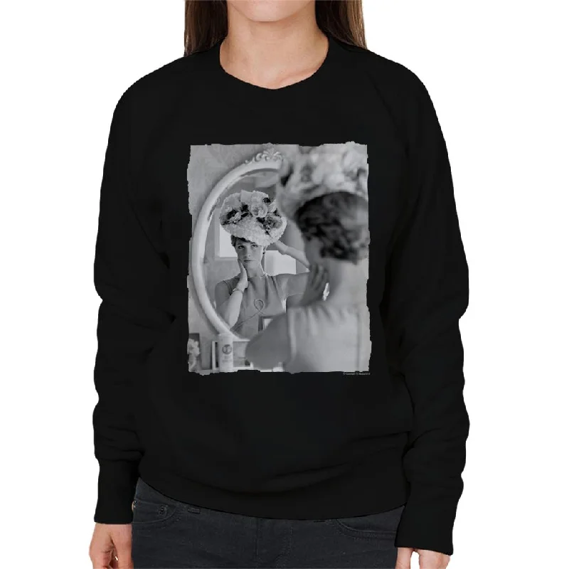 TV Times Julie Andrews Floral Hat Women's Sweatshirt Hoodie with Slim Fit Tailored Modern TV Times Julie Andrews Floral Hat Women's Sweatshirt Hoodie with Slim Fit Tailored Modern