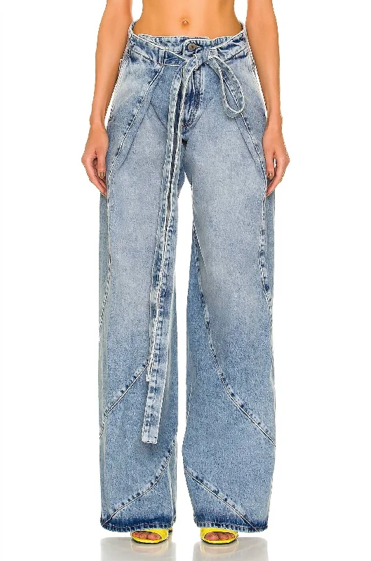 Pre-Loved Denim With Slit Pockets And Belted Waist Jean In Blue Trendy Wide-Legged High-Waist Jeans Pre-Loved Denim With Slit Pockets And Belted Waist Jean In Blue Trendy Wide-Legged High-Waist Jeans