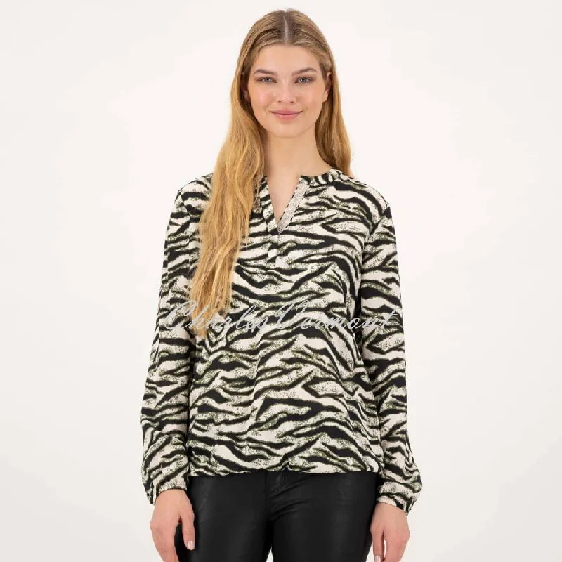 Just White Blouse - Style J2200 Slim Fit Blouse