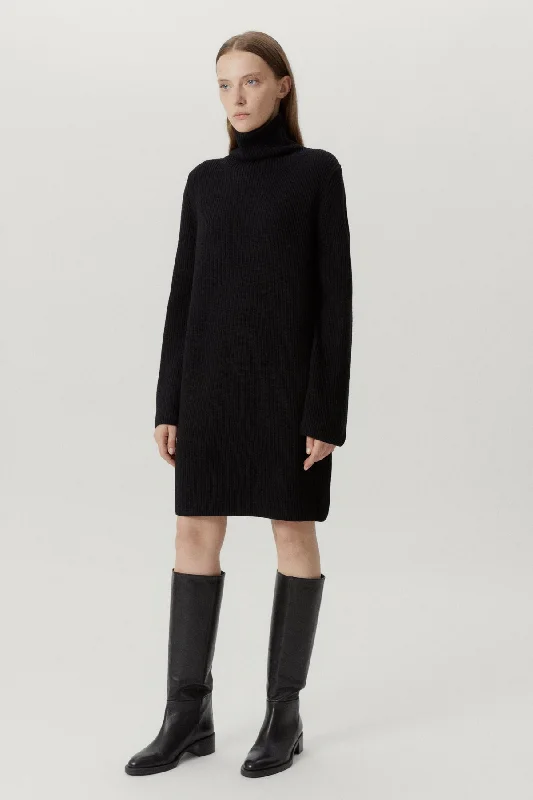The Merino Wool Short Ribbed Dress