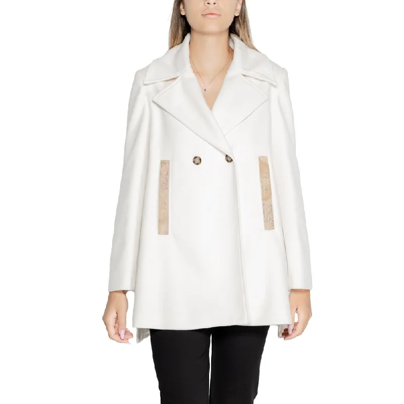 Alviero Martini Prima Classe White Polyester Jackets & Coat Front Pockets Side Pockets Patch Pockets Alviero Martini Prima Classe White Polyester Jackets & Coat Front Pockets Side Pockets Patch Pockets
