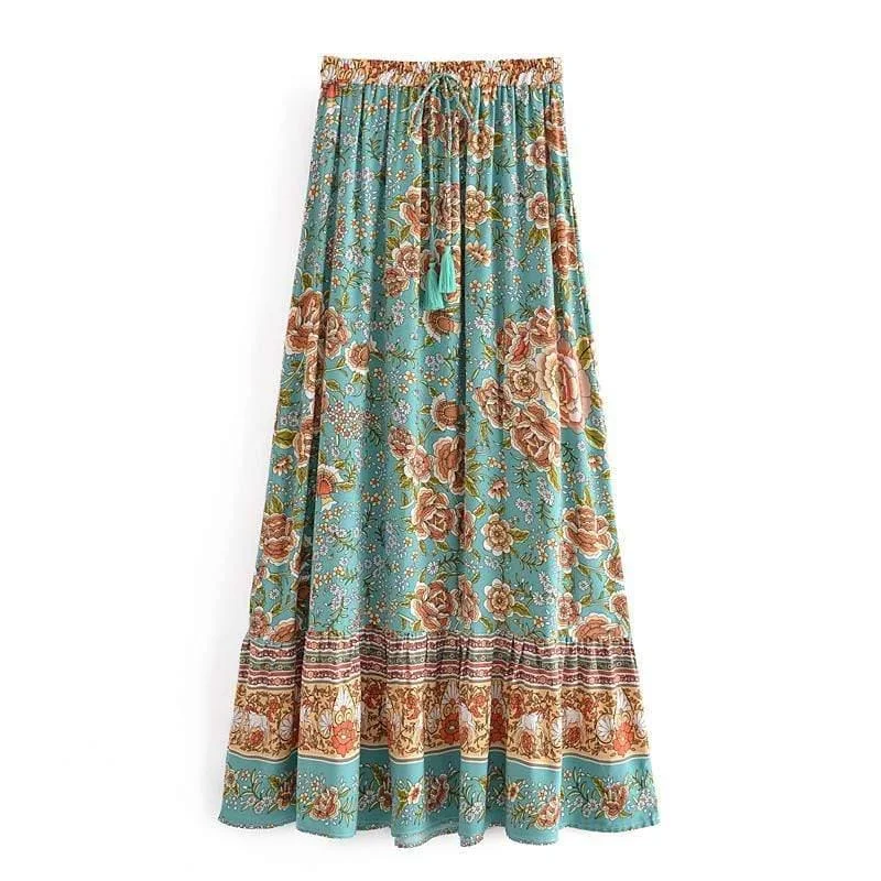 Abella Maxi Skirt in Green pleated skirt texture