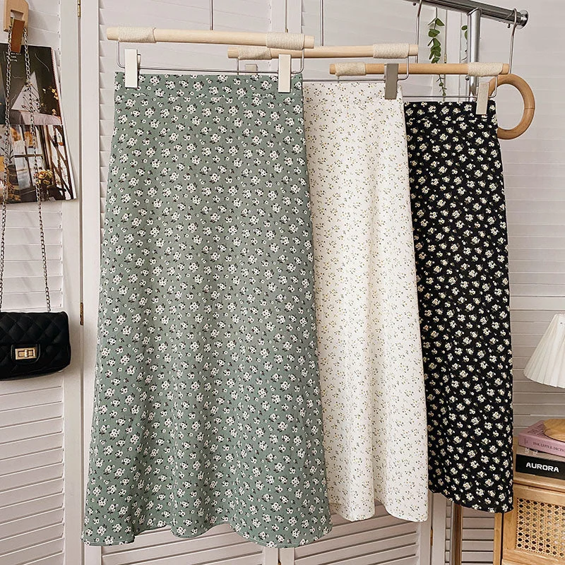 Cottage Floral Midi Skirt (3 Colors) button skirt front